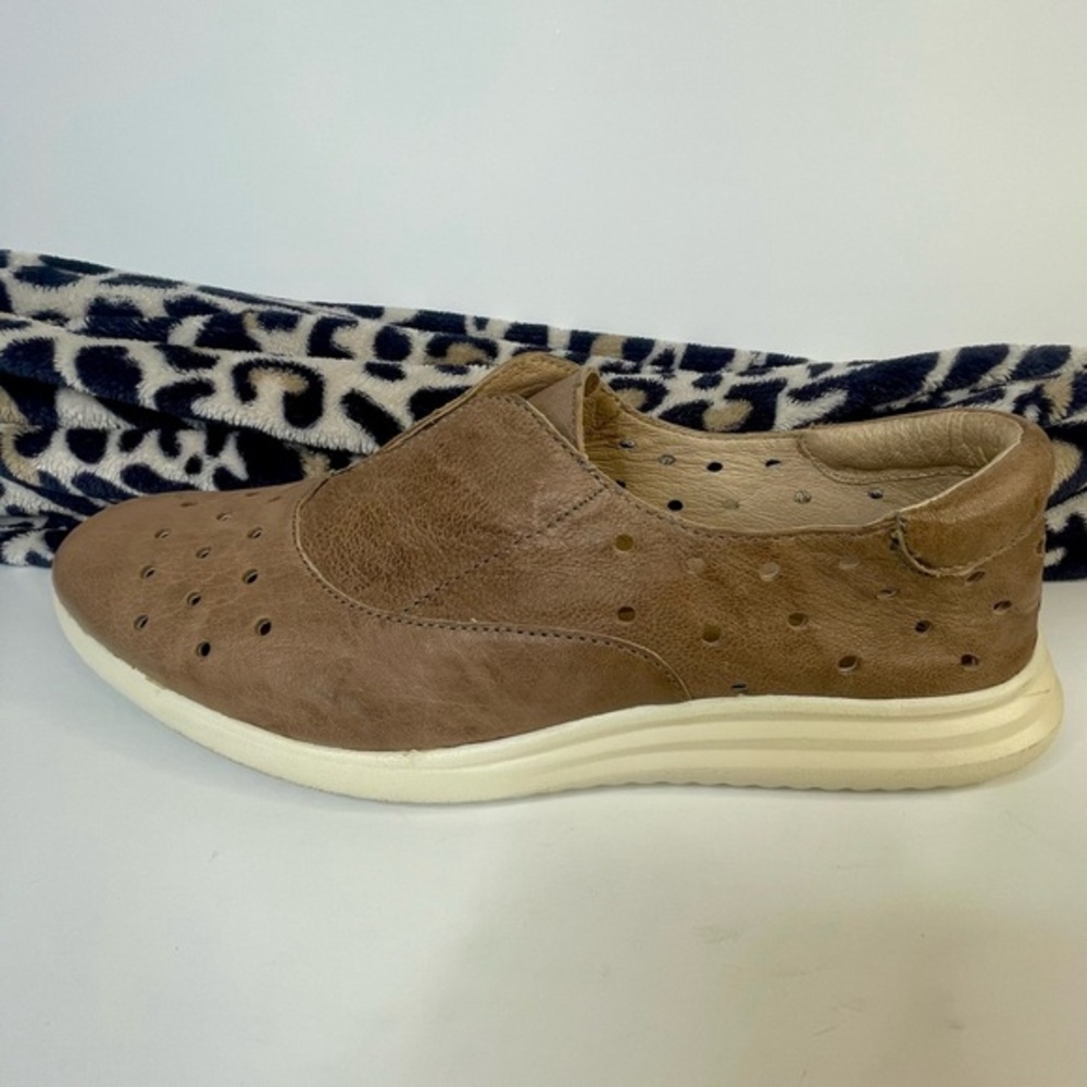 Sofft Brown Leather Slip-On Shoes 11M